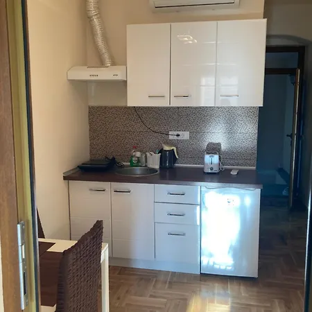 Luks Mm 5 Apartment